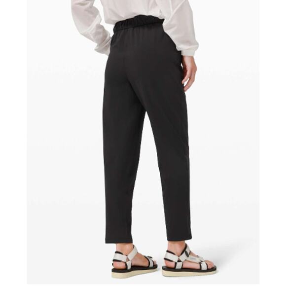 Lululemon Keep Moving Pant 7/8 High Rise Black Relaxed Fit Travel Tapered 6 - Picture 2 of 6